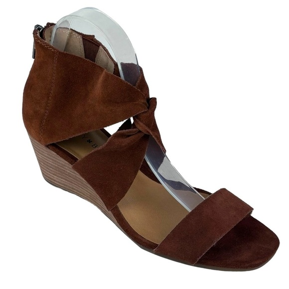 LUCKY BRAND TAMMANEE RYE BROWN SUEDE TWIST WEDGE HEEL SANDAL - Picture 3 of 12